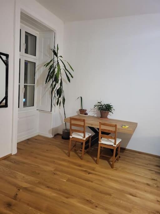 Sehr Zentral Gelegen Apartamento Viena Exterior foto