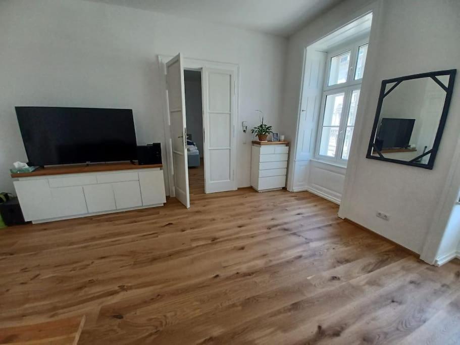 Sehr Zentral Gelegen Apartamento Viena Exterior foto
